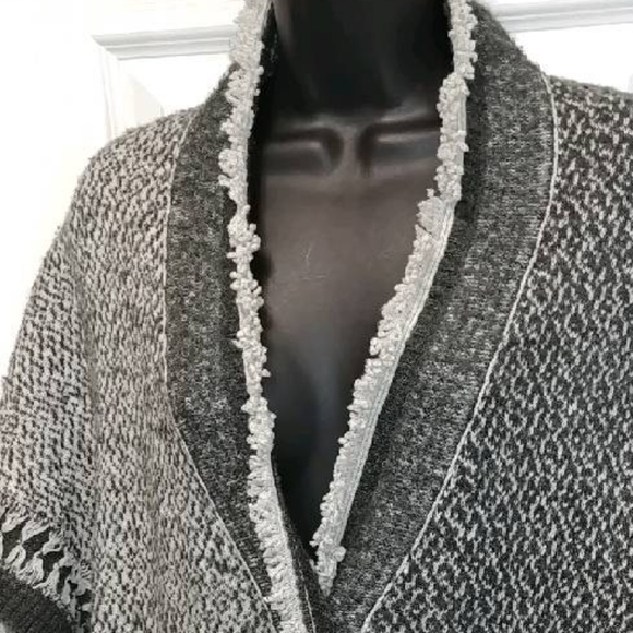 Angel of the North knit sweater. - Picture 2 of 7